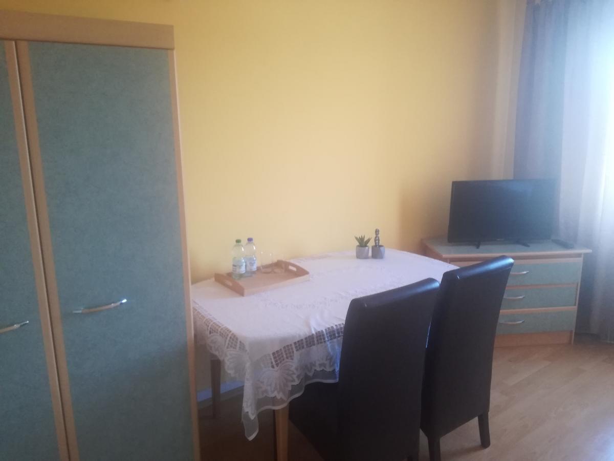 Restauracja - Hotel Nova Skepe Экстерьер фото